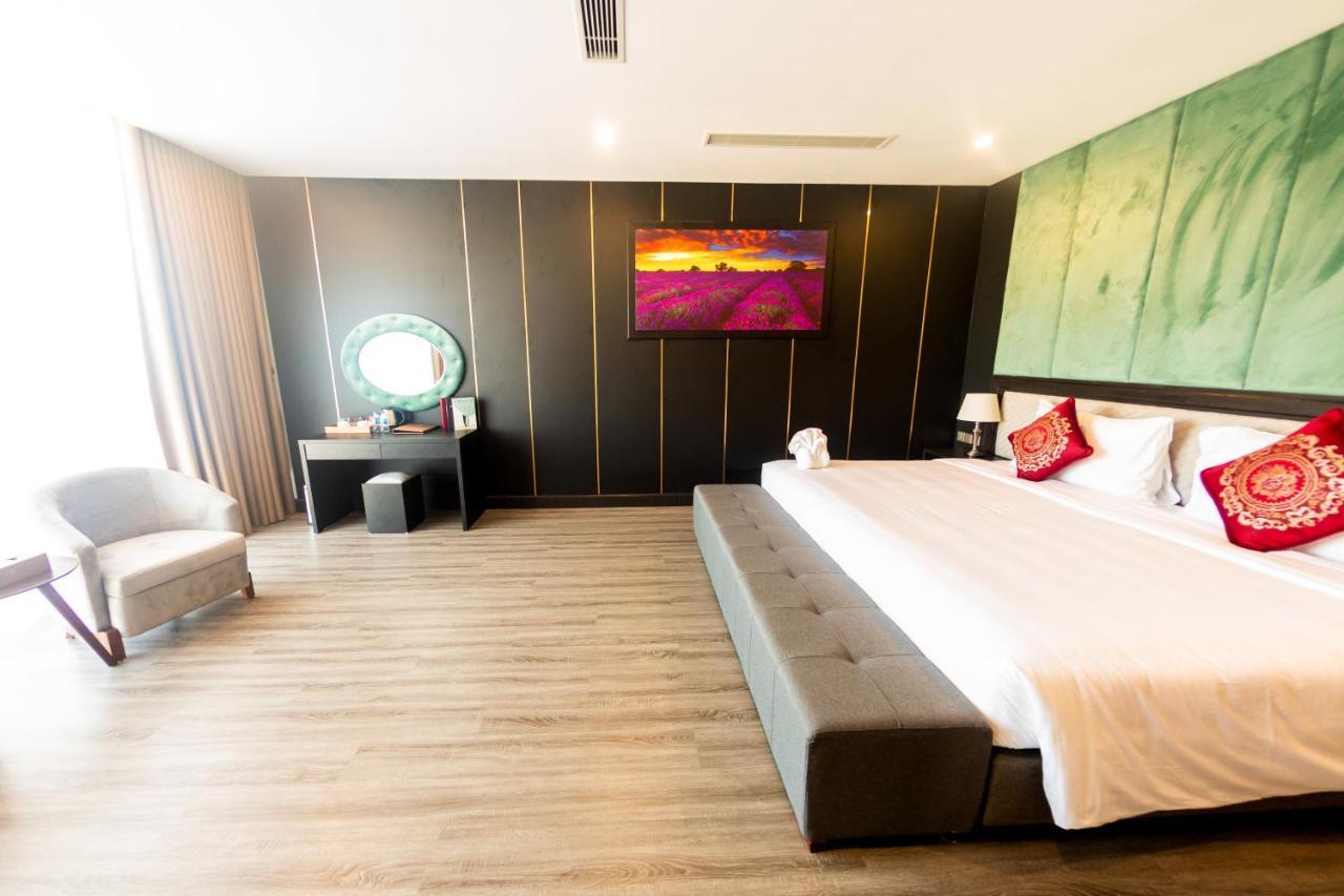 Diamond Hotel Van Don Cam Pha Zewnętrze zdjęcie